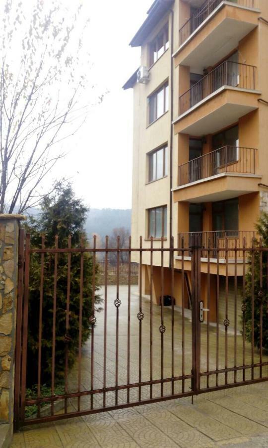 M&M Apartment Βέλινγκραντ Εξωτερικό φωτογραφία