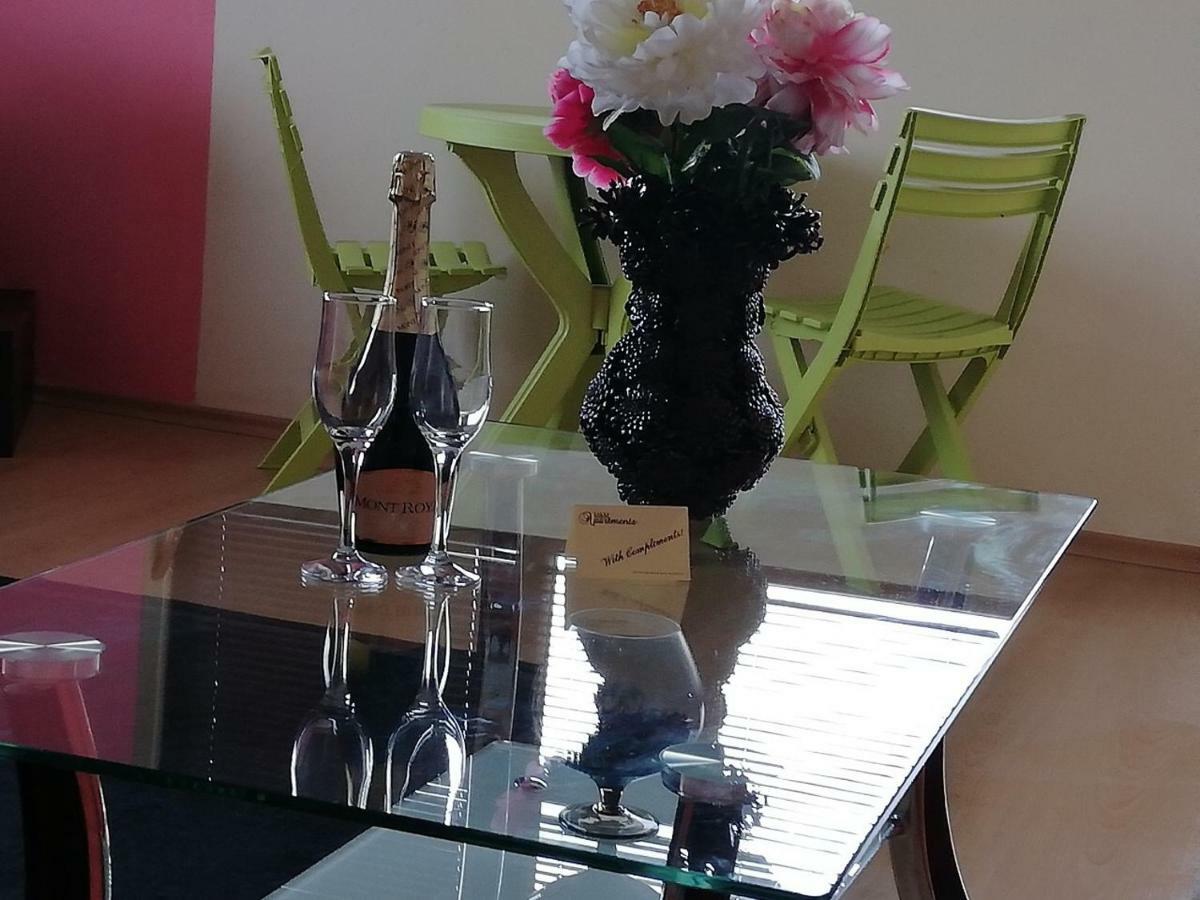 M&M Apartment Βέλινγκραντ Εξωτερικό φωτογραφία